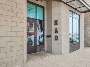 150 Coxe Ave, Asheville, NC à louer Photo intérieure- Image 2 de 16