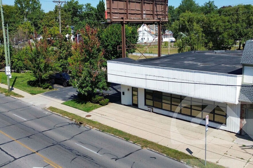 4354 Monroe St, Toledo, OH à vendre - Photo du bâtiment - Image 1 de 1