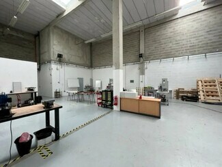 Plus de détails pour Bureau, Local d'activités à louer