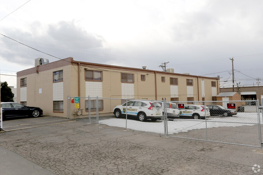 6767 E 39th Ave, Denver, CO à louer - Photo du bâtiment - Image 2 de 9