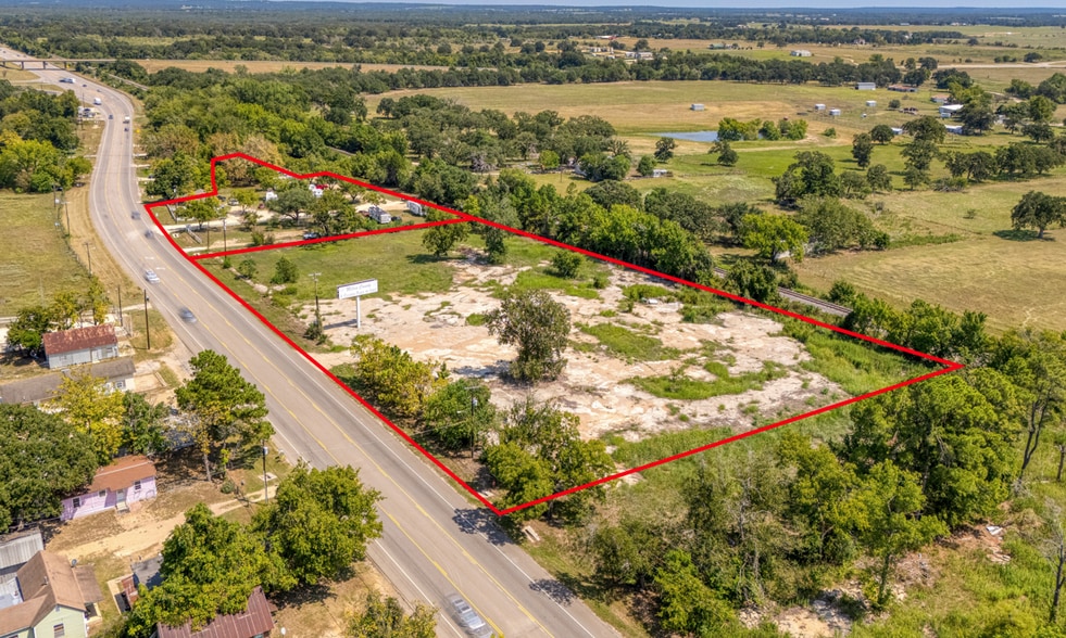 1332 Cameron Ave, Rockdale, TX à vendre - Aérien - Image 3 de 23