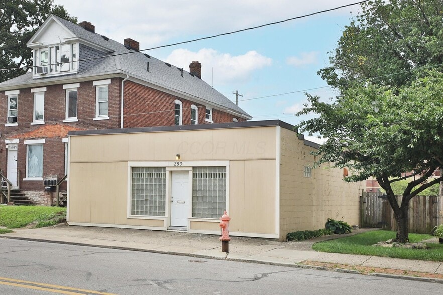253 Chittenden Ave, Columbus, OH for sale - Building Photo - Image 3 of 20