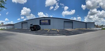 4921 Timber Ln, Rosenberg TX - Warehouse