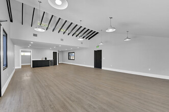 16495 Highway 105 W, Montgomery, TX for lease Interior Photo- Image 2 of 8