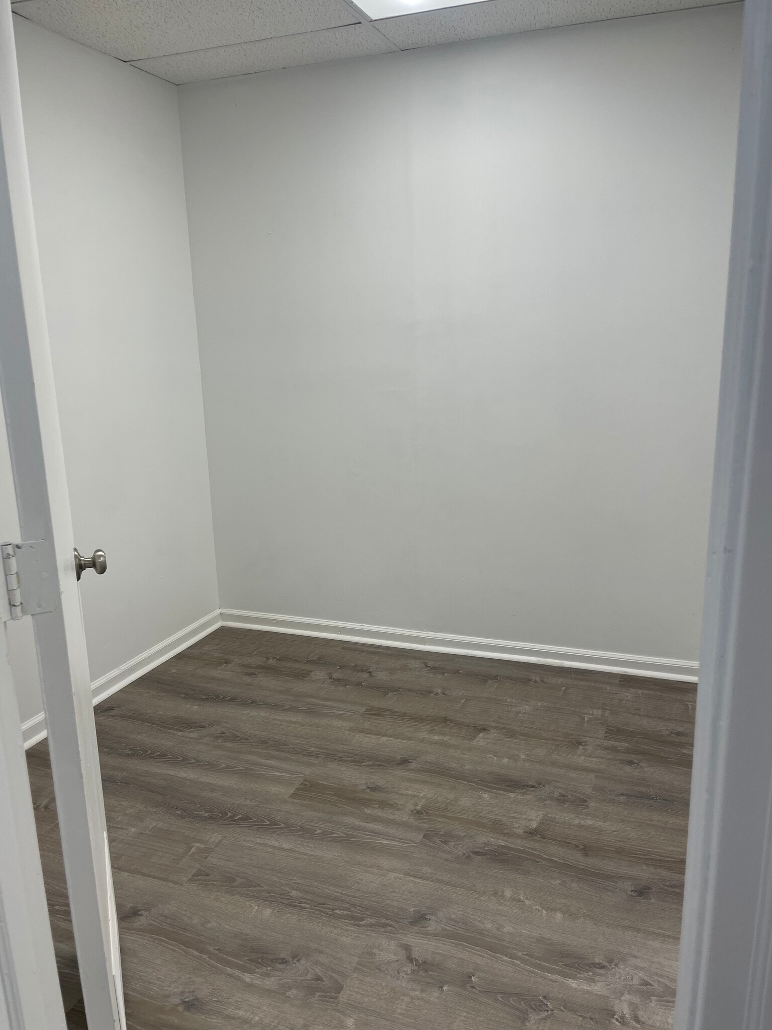 4620 Haygood Rd, Virginia Beach, VA for lease Interior Photo- Image 1 of 4