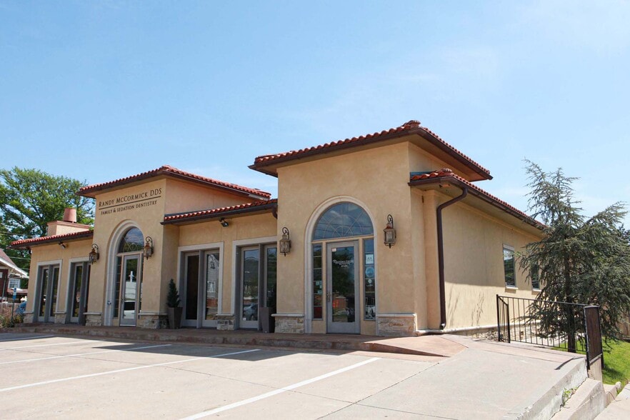 1701 S Peoria Ave, Tulsa, OK for lease - Building Photo - Image 2 of 12