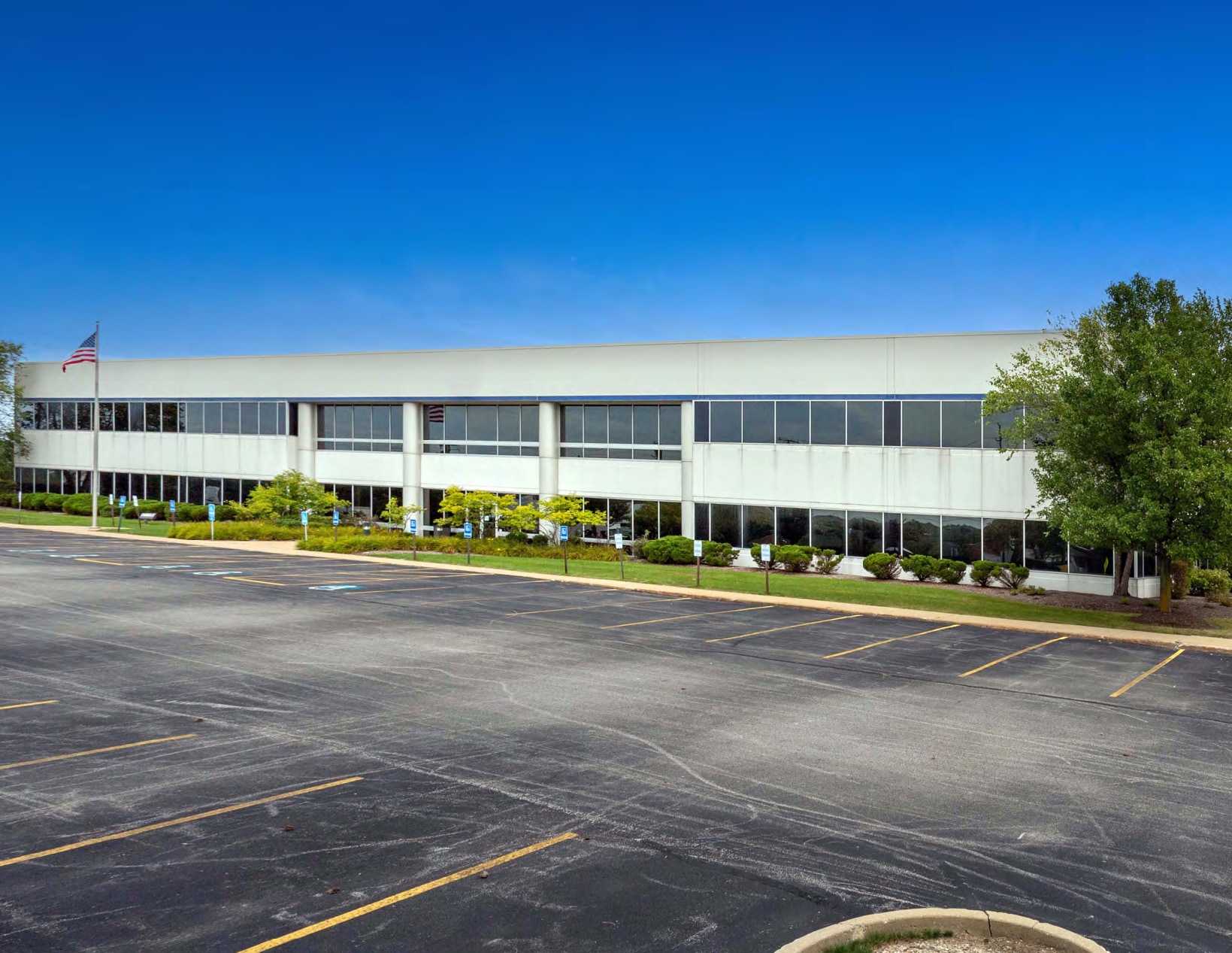 7005 Cochran Rd, Glenwillow, OH for sale Building Photo- Image 1 of 7