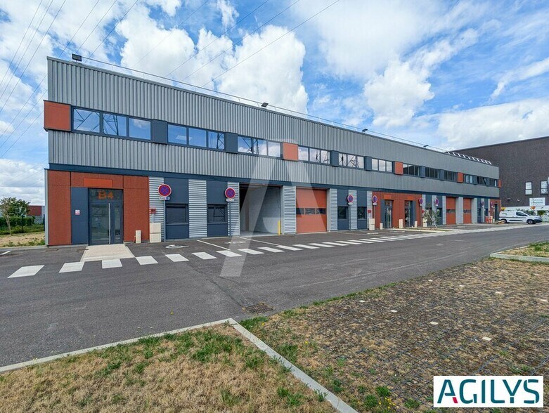 24 Avenue Paul Maintenant, Corbeil-Essonnes for lease - Building Photo - Image 3 of 12