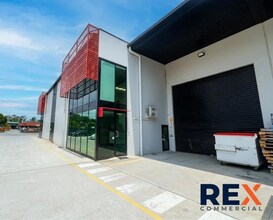24-26 Ellerslie Rd, Meadowbrook for lease Building Photo- Image 1 of 4