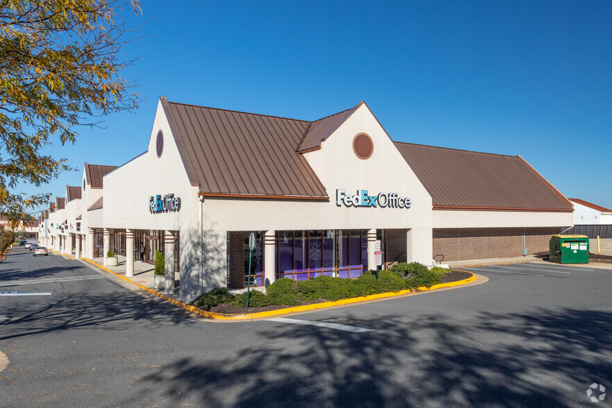 9600-9688 Main St, Fairfax, VA for lease - Building Photo - Image 1 of 7