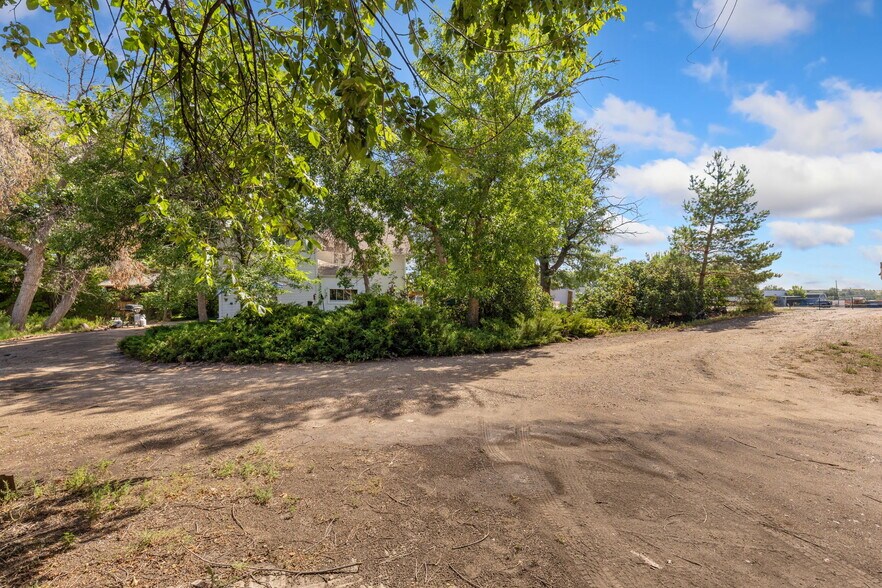 1105 Pine St, Louisville, CO for sale - Primary Photo - Image 1 of 6