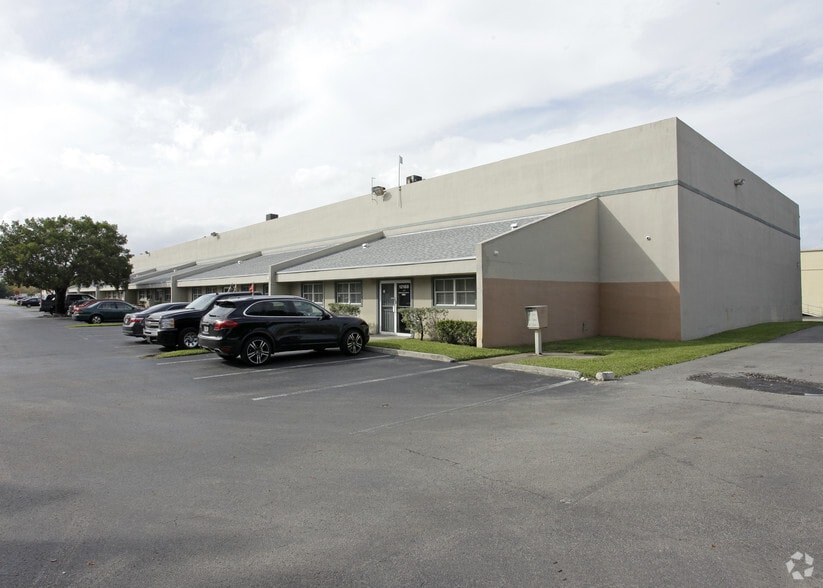 12176-12198 SW 128th St, Miami, FL for lease - Building Photo - Image 2 of 4