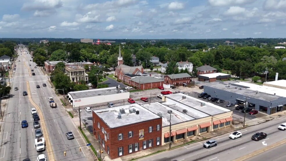 Bull & Taylor portfolio of 3 properties for sale on LoopNet.ca - Commercial Listing Video - Image 2 of 6