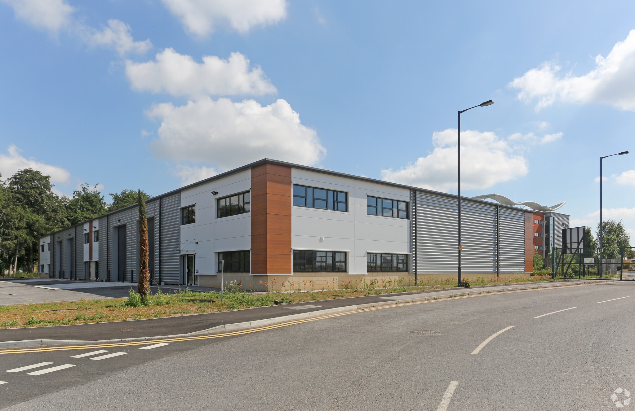 First Ave, Finningley for lease Primary Photo- Image 1 of 6