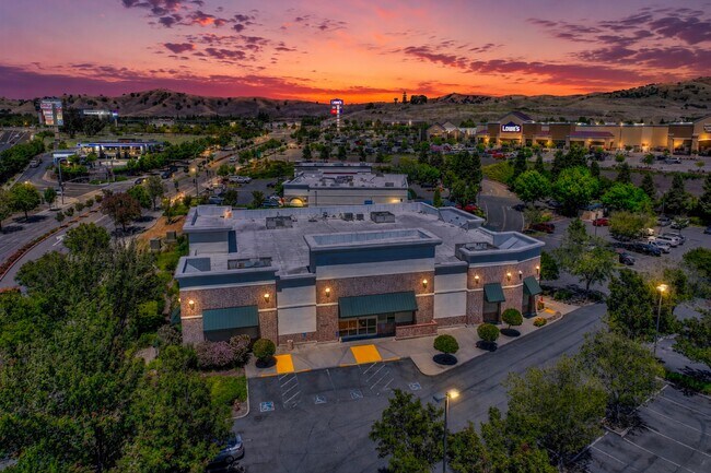 More details for 3340 N Texas St, Fairfield, CA - Retail for Lease