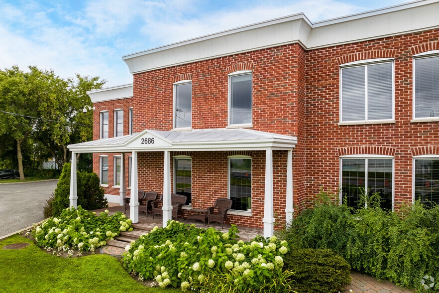 2686 Ch de la Petite-Côte, Laval, QC for sale - Building Photo - Image 2 of 22