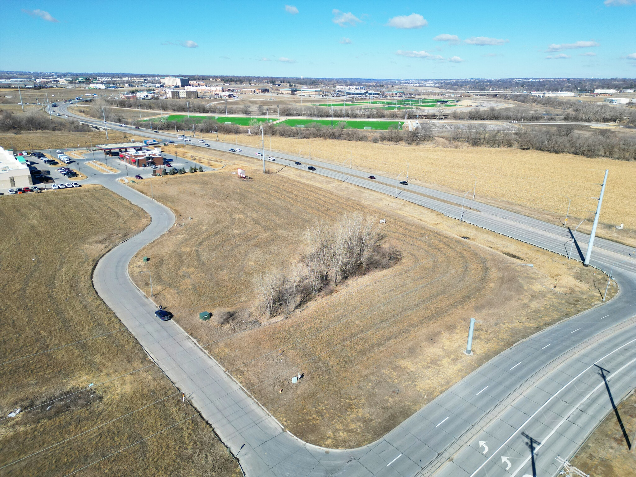 114th St & Giles Road, La Vista, NE for sale Primary Photo- Image 1 of 6
