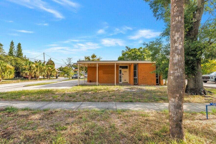 2363 1st Ave N, Saint Petersburg, FL for sale - Building Photo - Image 2 of 18
