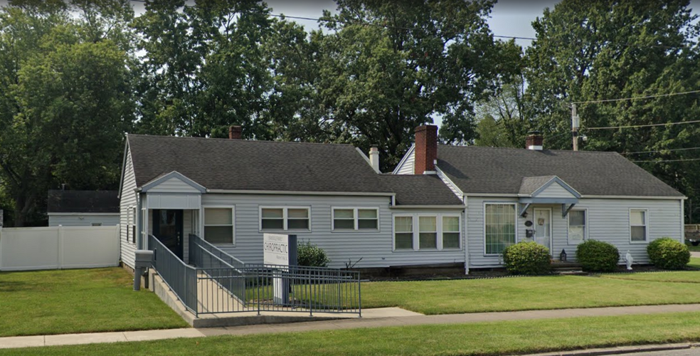 2333 Washington Ave, Evansville, IN à vendre - Photo du b timent - Image 3 de 3