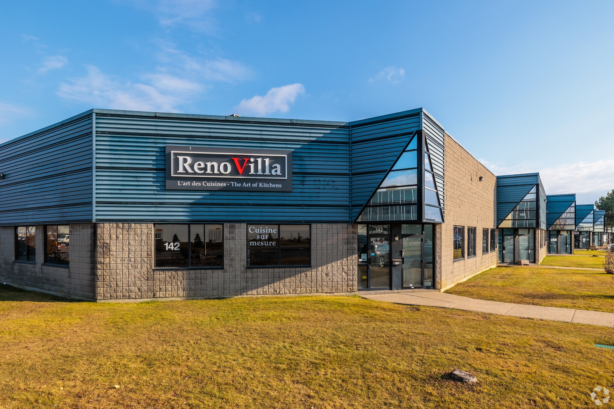 142-150 Boul Brunswick, Pointe-claire, QC for sale Primary Photo- Image 1 of 1