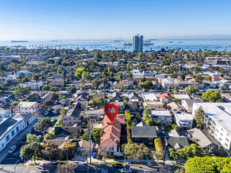 2930 E 3RD St, Long Beach, CA à vendre - Photo du bâtiment - Image 3 de 13