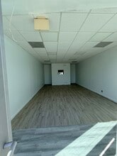 219-225 N Federal Hwy, Hallandale Beach, FL for lease Interior Photo- Image 2 of 6
