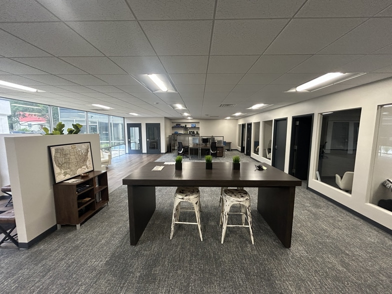 790 Pershing Rd, Raleigh, NC à louer - Photo intérieure - Image 3 de 7