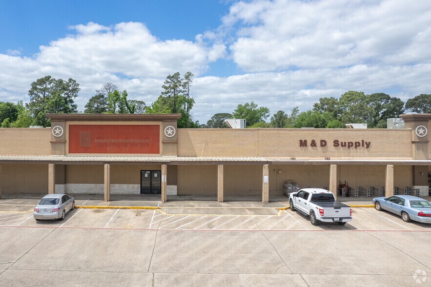 142 S Main St, Lumberton, TX à louer - Photo du bâtiment - Image 3 de 4