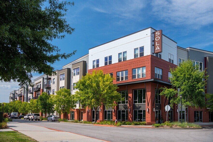 325 Taylor St, Columbia, SC à louer - Photo du bâtiment - Image 2 de 11