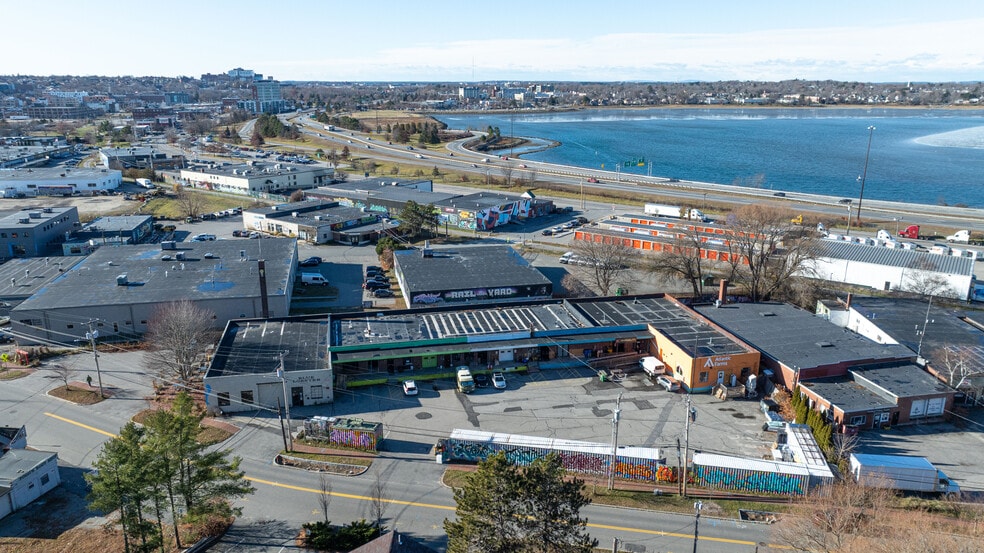 200 Anderson St, Portland, ME à vendre - Photo du bâtiment - Image 1 de 18