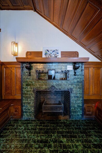 85 Grand St, Newburgh, NY à vendre - Photo du bâtiment - Image 3 de 15