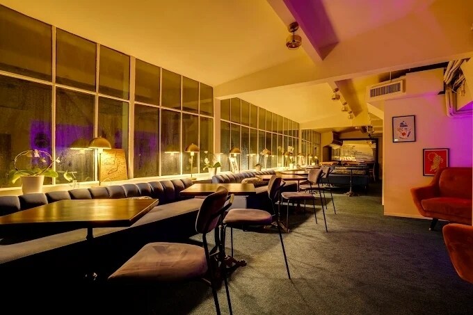 Retail in Paris for lease - Interior Photo - Image 3 of 6