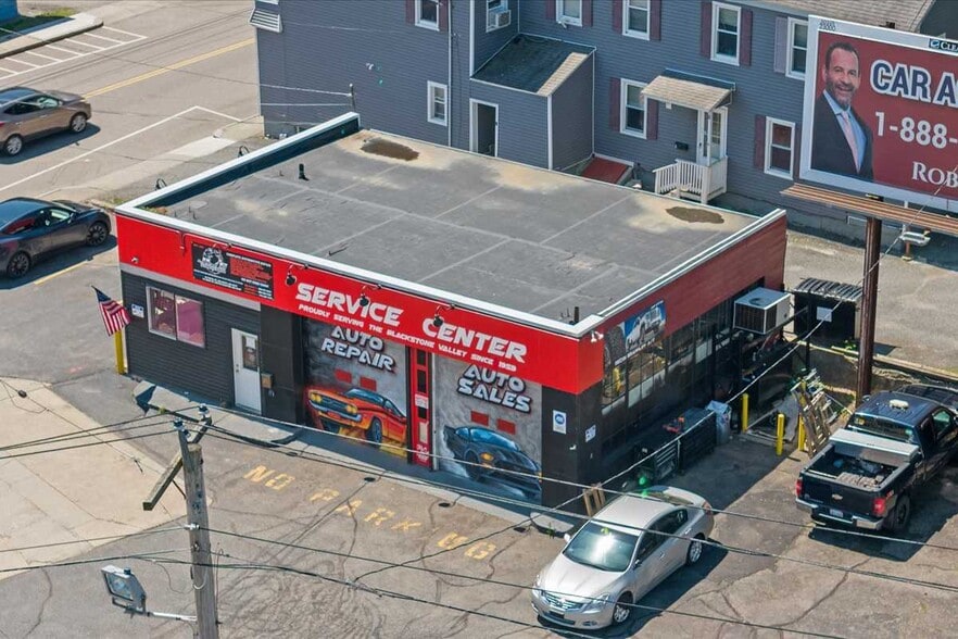 28 Canal St, Millbury, MA à vendre - Photo du bâtiment - Image 3 de 10