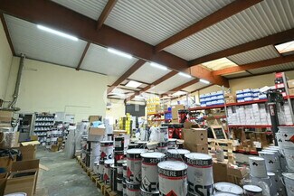 Plus de détails pour Bureau, Local d'activités à louer