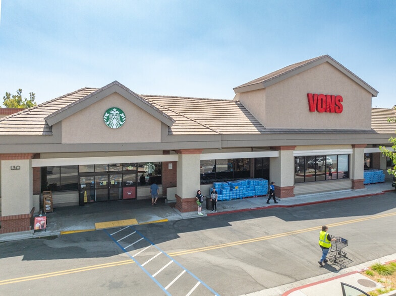 102-190 W Foothill Blvd, Monrovia, CA for lease - Building Photo - Image 1 of 12