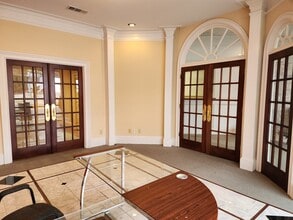 4406 Mercer University Dr, Macon-Bibb, GA for lease Building Photo- Image 2 of 10