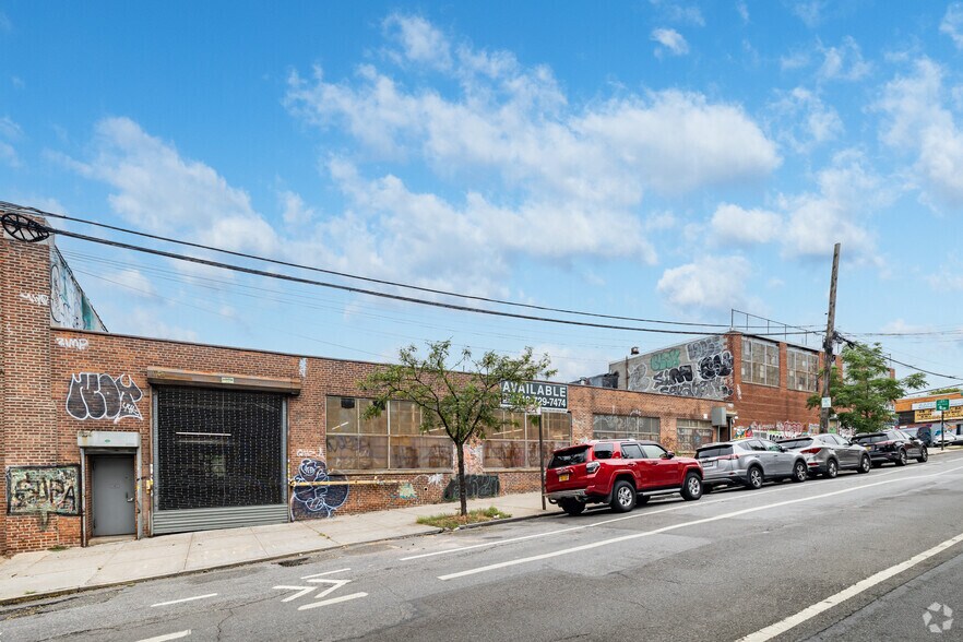 18-57 Troutman St, Ridgewood, NY à louer - Photo du bâtiment - Image 3 de 4