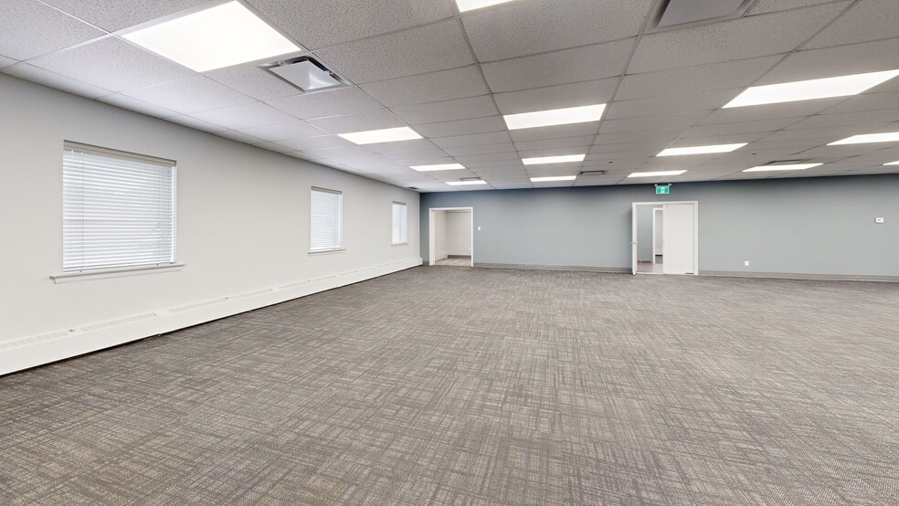 340-390 Saskatoon St, London, ON for lease - Matterport 3D Scan - Image 1 of 25