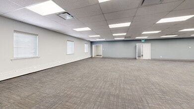 340-390 Saskatoon St, London, ON for lease Matterport 3D Scan- Image 1 of 11