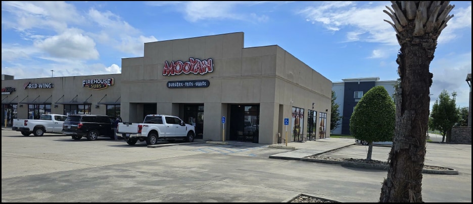 2706 S Cabela's Pky, Gonzales, LA for lease - Building Photo - Image 1 of 15