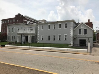 Plus de détails pour 124 SE 1st St, Evansville, IN - Bureau à louer