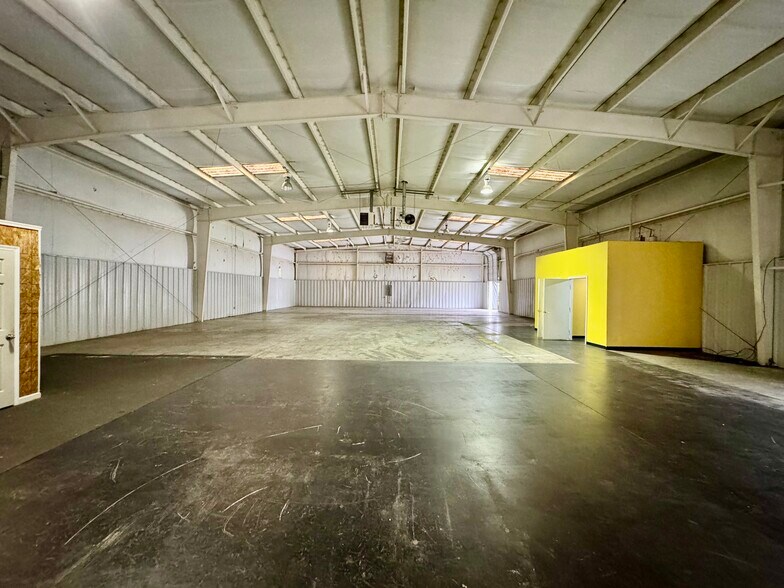 3123 Cedar Park, Greensboro, NC à louer - Photo du bâtiment - Image 2 de 7