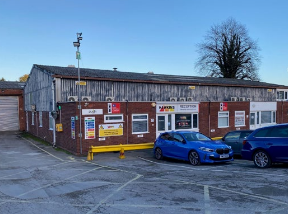 Unit 1-4 Redbrook Lane Industrial Estate portfolio of 3 properties for sale on LoopNet.ca - Primary Photo - Image 1 of 3