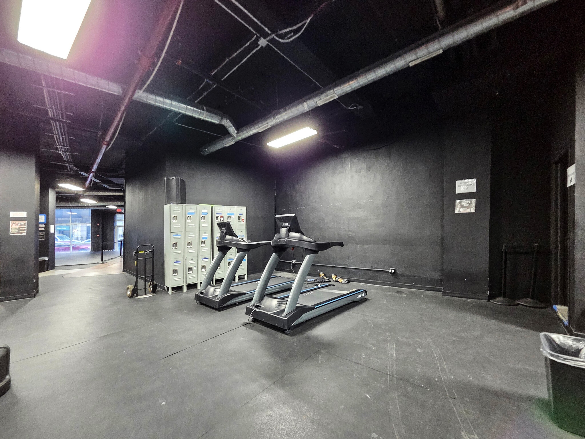 29-28 41st Ave, Long Island City, NY à louer Photo intérieure- Image 1 de 8