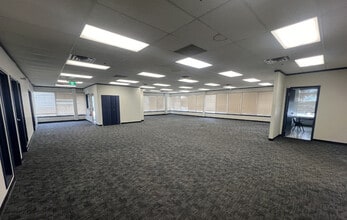2500-2590 61st Ave SE, Calgary, AB for lease Interior Photo- Image 2 of 4