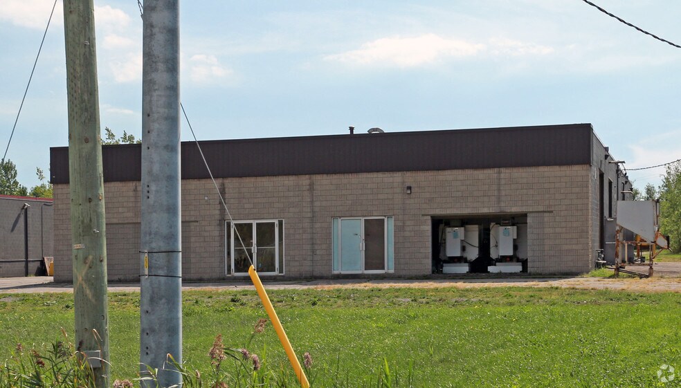 204 Dunkirk Rd, St Catharines, ON à louer - Photo du bâtiment - Image 3 de 8