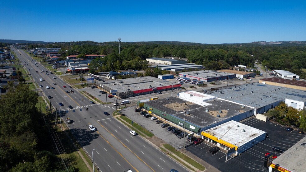 3016-3020 University Dr, Huntsville, AL à vendre - Aérien - Image 2 de 10