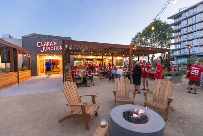 More details for 2221 Tasman Dr, Santa Clara, CA - Retail for Lease