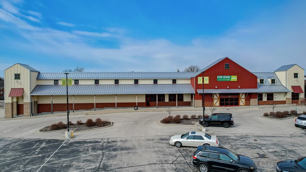 N89W1689 Appleton`, Menomonee Falls, WI à vendre - Photo du bâtiment - Image 2 de 8