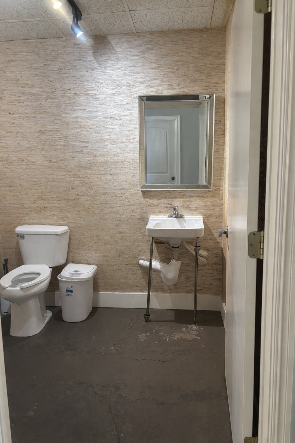 6431-6437 N Olie Ave, Oklahoma City, OK à louer Photo intérieure- Image 1 de 10